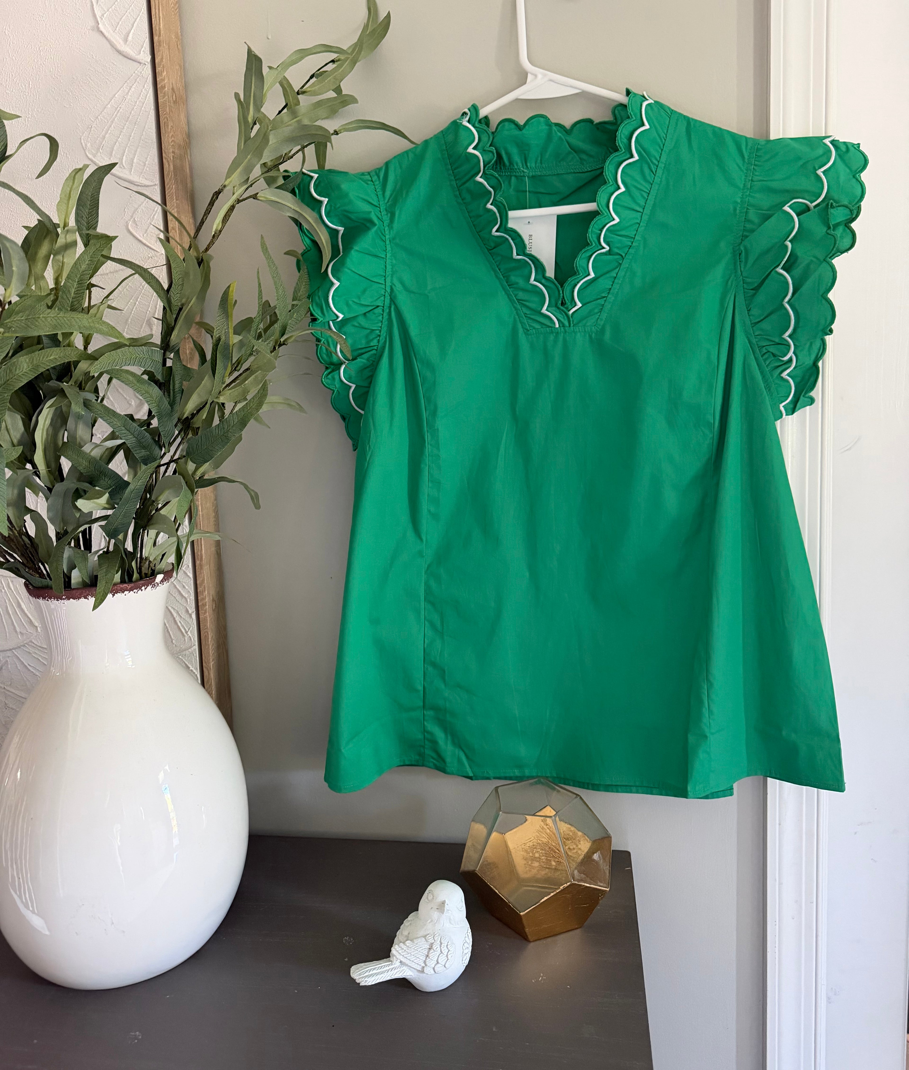 Green scallop top